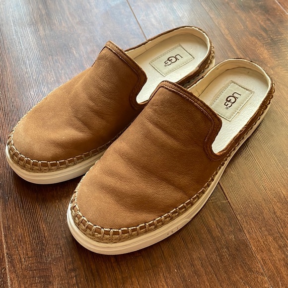 UGG Shoes - Ugg Caleel Camel Tan Slip On Shoes Loafers size 7